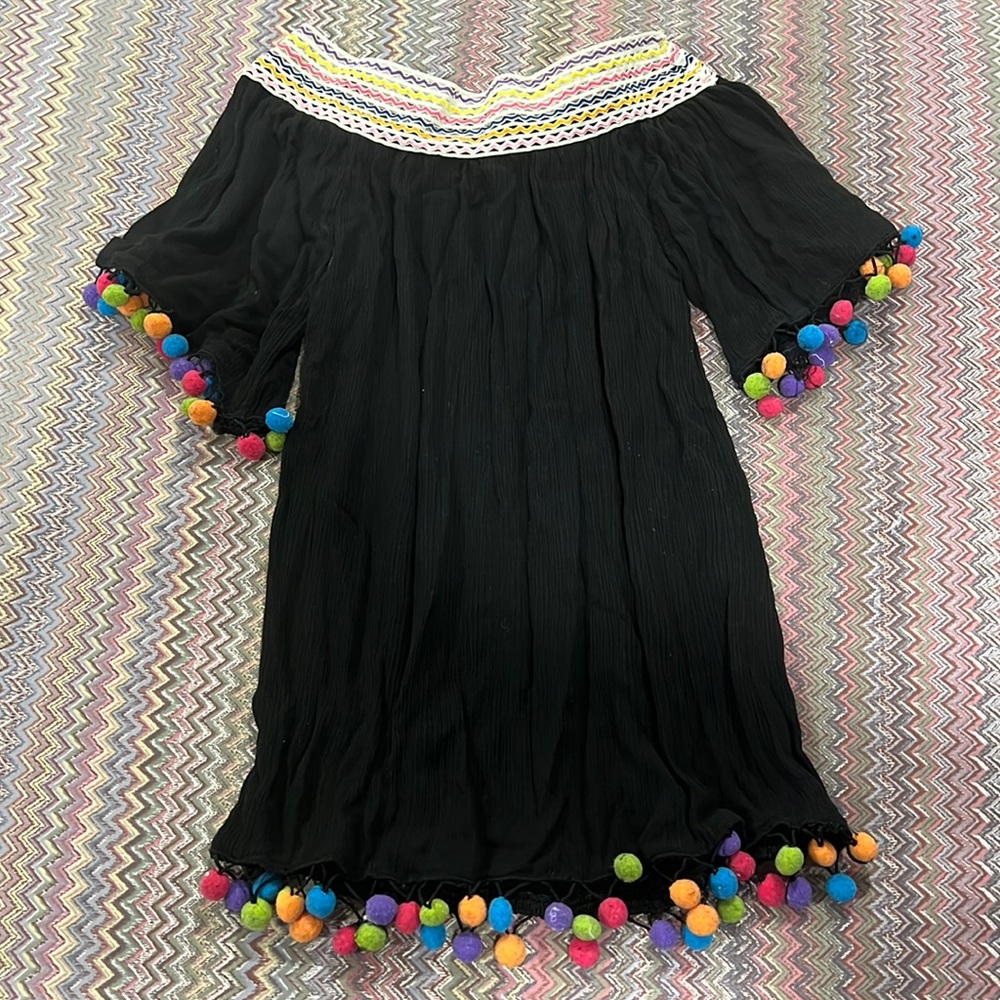 Girls pompom top